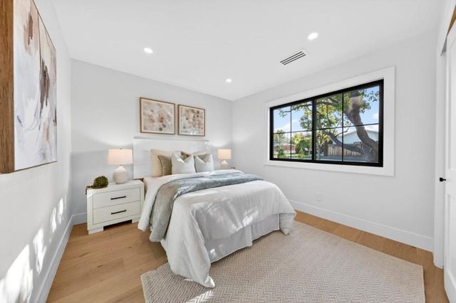 242 Howes Drive, Los Gatos, CA 95032