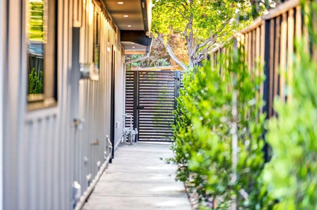 242 Howes Drive, Los Gatos, CA 95032