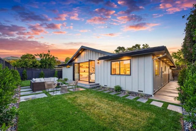 242 Howes Drive, Los Gatos, CA 95032