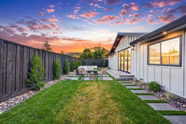 242 Howes Drive, Los Gatos, CA 95032