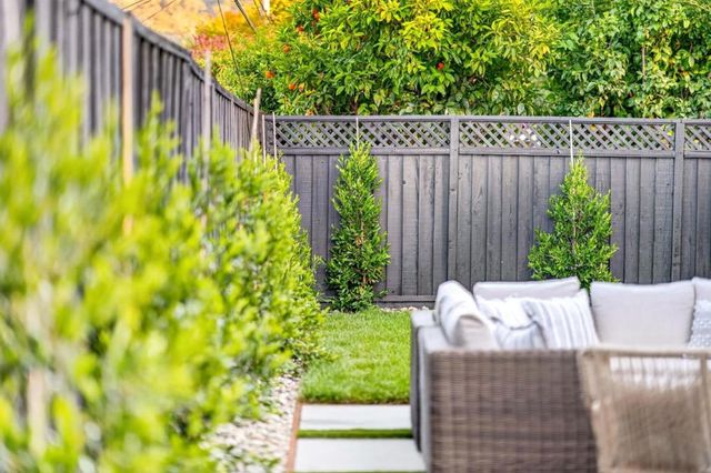 242 Howes Drive, Los Gatos, CA 95032
