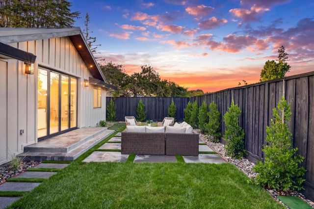 242 Howes Drive, Los Gatos, CA 95032