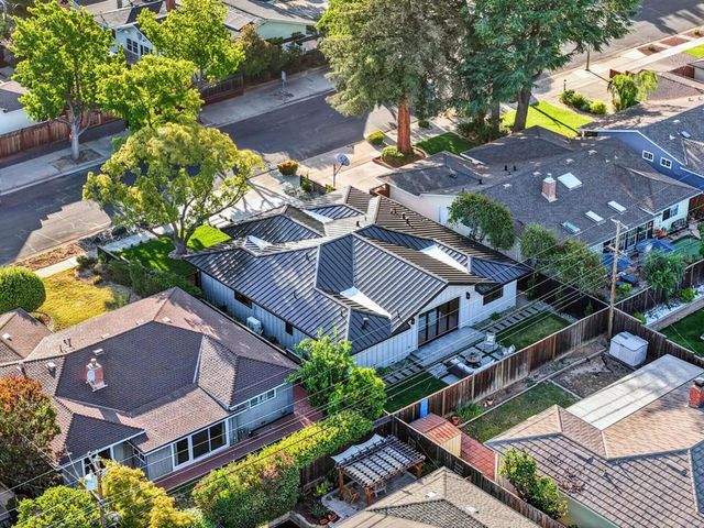 242 Howes Drive, Los Gatos, CA 95032
