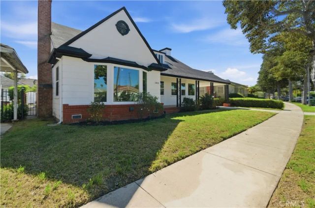 3972 Hubert Avenue, Los Angeles, CA 90008