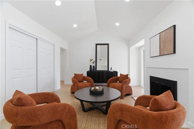 3972 Hubert Avenue, Los Angeles, CA 90008