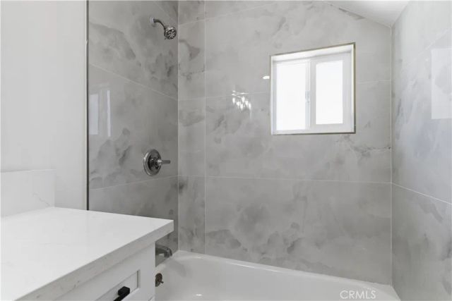 3972 Hubert Avenue, Los Angeles, CA 90008