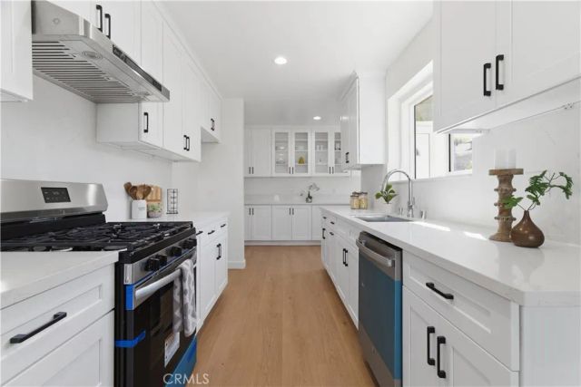 3972 Hubert Avenue, Los Angeles, CA 90008