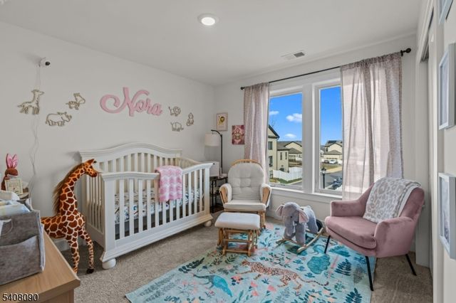 87 E Hartwick Dr, Montgomery Twp., NJ 08558