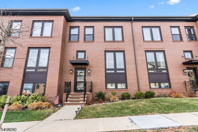 87 E Hartwick Dr, Montgomery Twp., NJ 08558