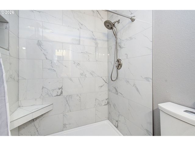 7407 Ne 43RD St, Vancouver, WA 98662