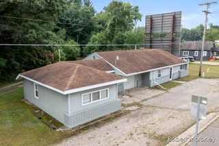 9297 SW Greenville Road, Greenville, MI 48838