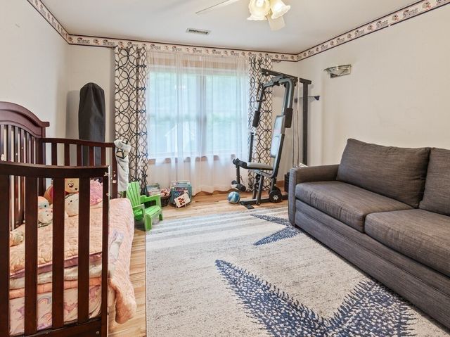 9 Santom St, Auburn, MA 01501