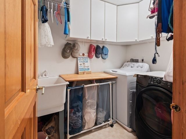 9 Santom St, Auburn, MA 01501