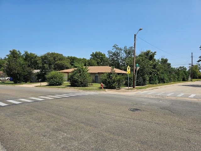 305 Williams ST, Copperas Cove, TX 76522