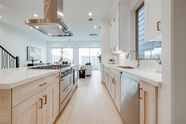 1012 E 26th Street, Houston, TX 77009