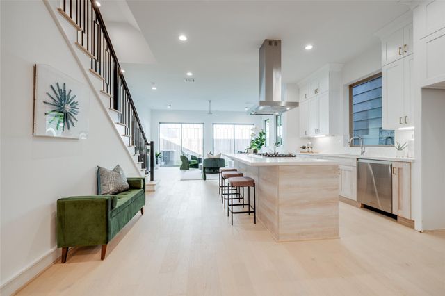 1012 E 26th Street, Houston, TX 77009