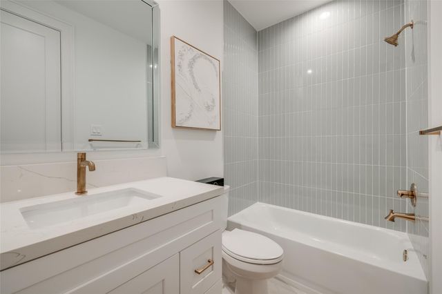 1012 E 26th Street, Houston, TX 77009