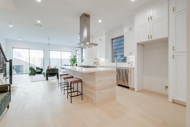 1012 E 26th Street, Houston, TX 77009