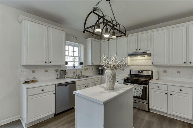 3270 Royal Creek Way SW, Lilburn, GA 30047