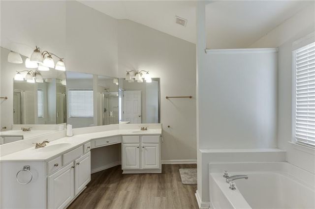 3270 Royal Creek Way SW, Lilburn, GA 30047