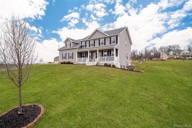 64 Fox Hill Run, Rock Tavern, NY 12575