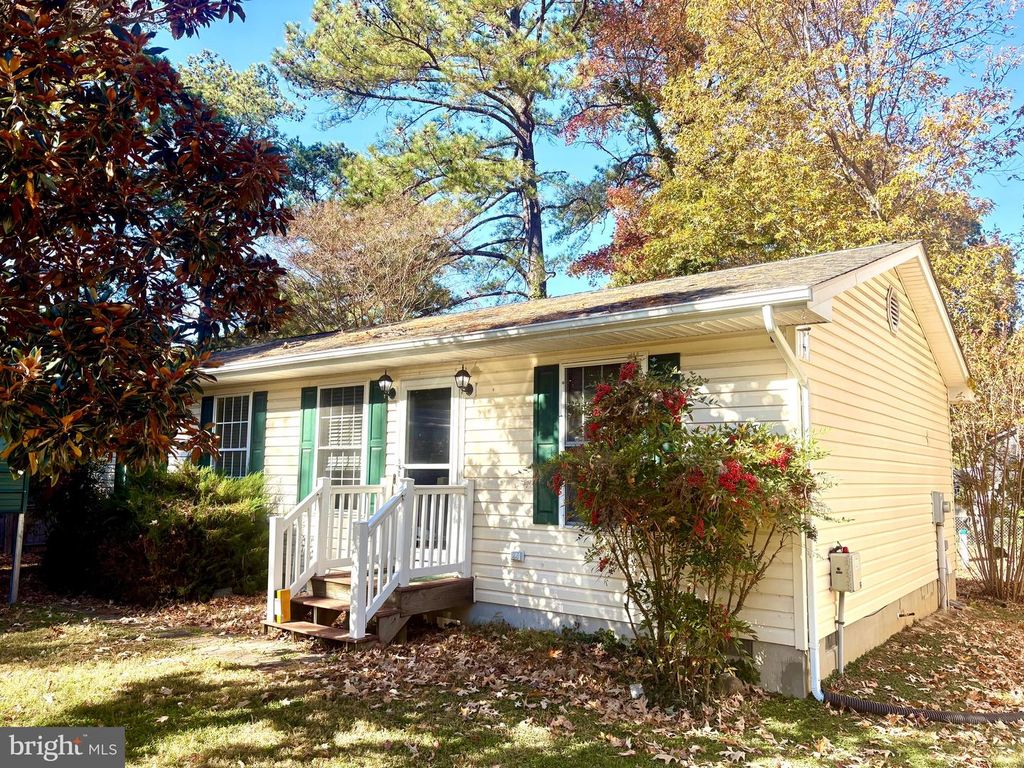 45394 WALNUT ST, Piney Point, MD 20674