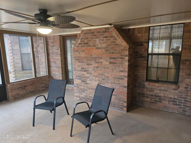 8625 Deer Creek Circle, Olive Branch, MS 38654