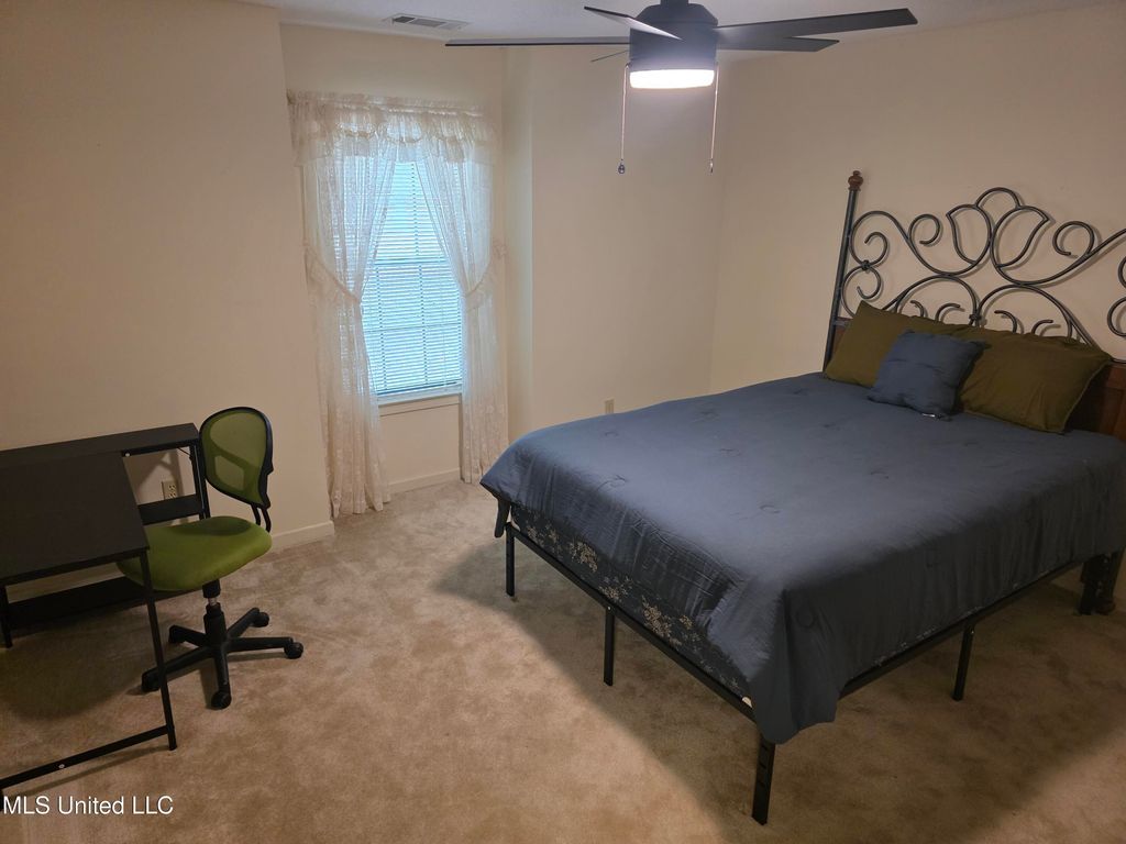 8625 Deer Creek Circle, Olive Branch, MS 38654 — photo 4