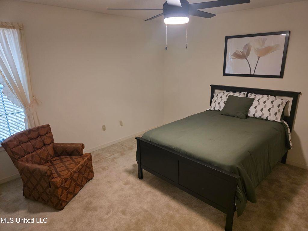 8625 Deer Creek Circle, Olive Branch, MS 38654 — photo 5