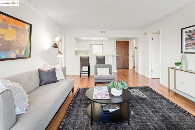 1000 Evergreen Terrace 1205, San Pablo, CA 94804