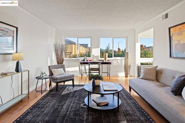 1000 Evergreen Terrace 1205, San Pablo, CA 94804