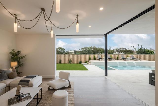 603 N Cedros Avenue, Solana Beach, CA 92075