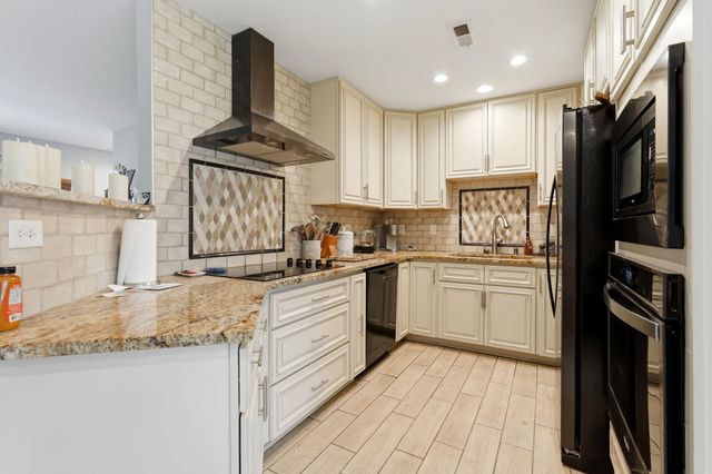4625 Boxwood Dr., Myrtle Beach, SC 29588
