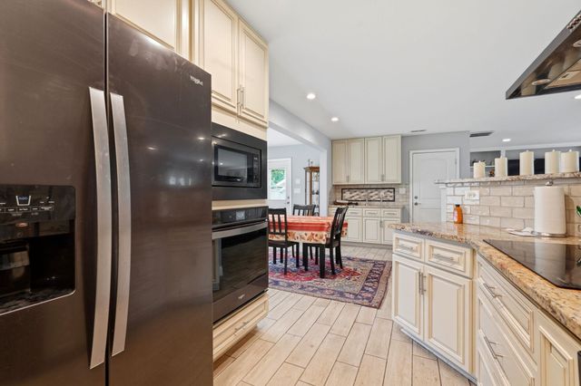 4625 Boxwood Dr., Myrtle Beach, SC 29588