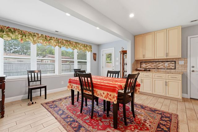 4625 Boxwood Dr., Myrtle Beach, SC 29588