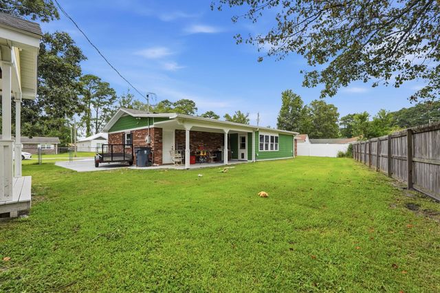 4625 Boxwood Dr., Myrtle Beach, SC 29588