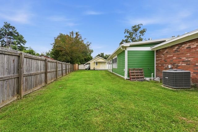 4625 Boxwood Dr., Myrtle Beach, SC 29588
