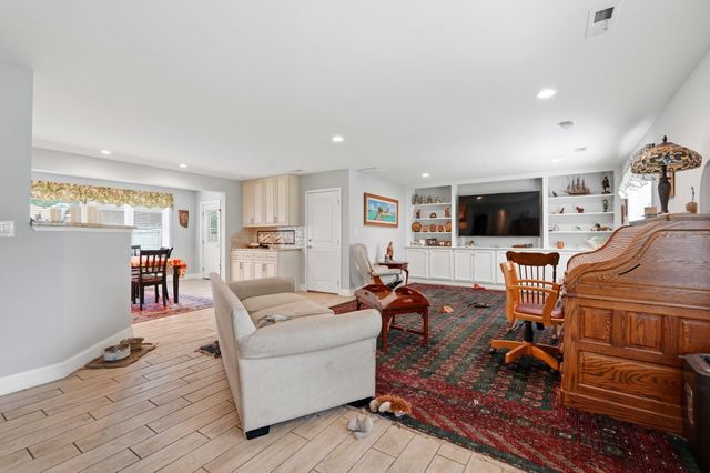 4625 Boxwood Dr., Myrtle Beach, SC 29588