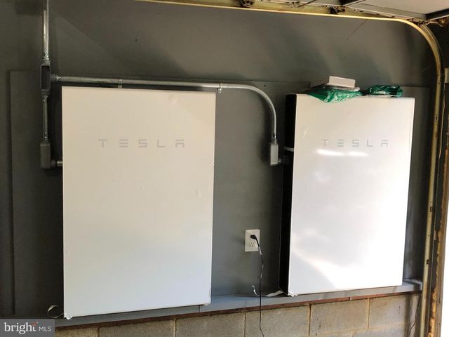 12080 AXLINE RD, Lovettsville, VA 20180