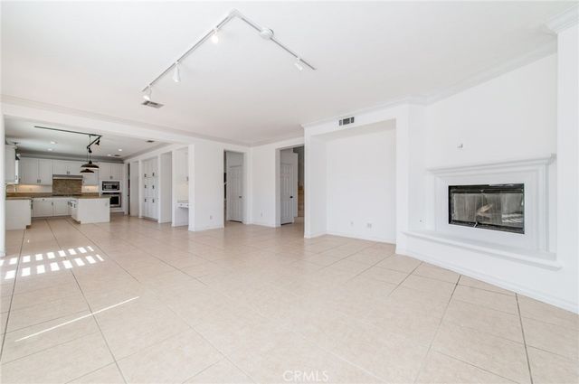 6915 Cedar Creek, Eastvale, CA 92880