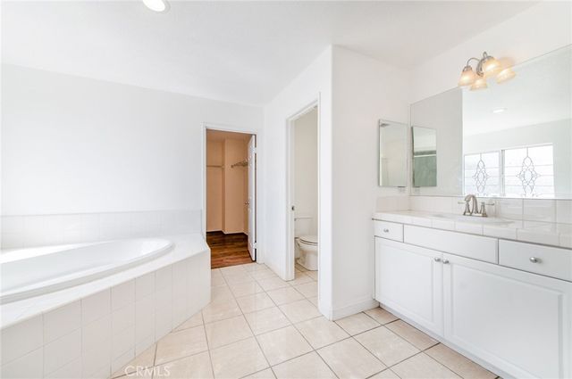 6915 Cedar Creek, Eastvale, CA 92880