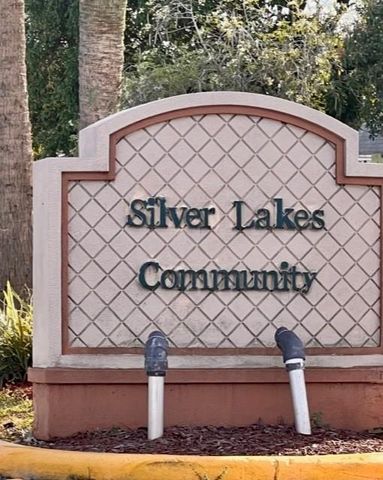 7624 SW 10th St, North Lauderdale, FL 33068