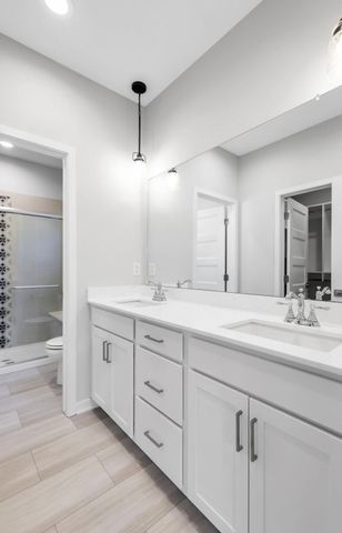 1791 BLACKTHORN Street, Council Bluffs, IA 51503