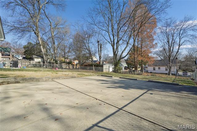 7816 Genesta Street, St Louis, MO 63123