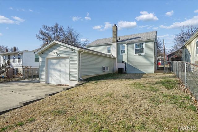 7816 Genesta Street, St Louis, MO 63123