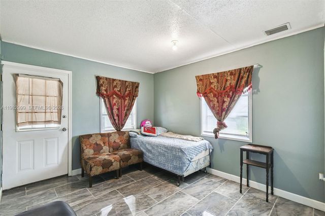 25309 Carnoustie Drive, Sorrento, FL 32776