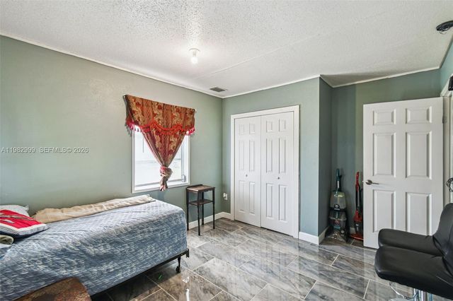 25309 Carnoustie Drive, Sorrento, FL 32776