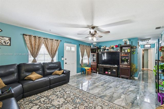 25309 Carnoustie Drive, Sorrento, FL 32776