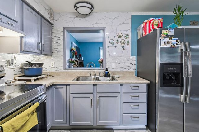 25309 Carnoustie Drive, Sorrento, FL 32776