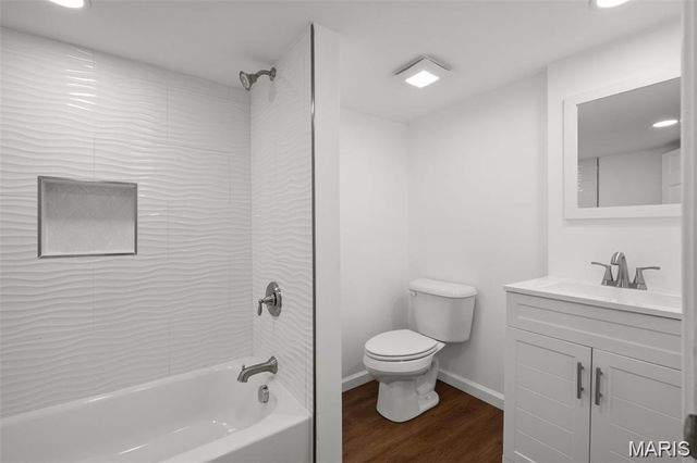 4936 Shaw Avenue, St Louis, MO 63110